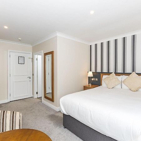 Hillview House Hotel Lusk Екстериор снимка