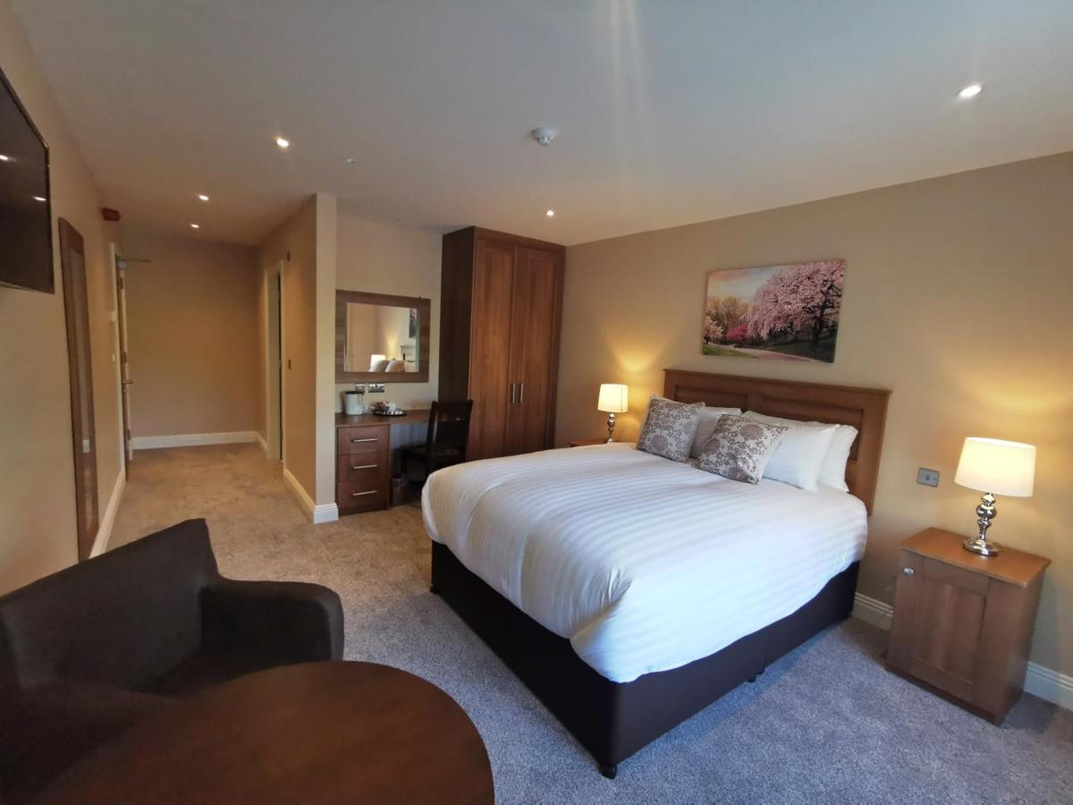 Hillview House Hotel Lusk Екстериор снимка