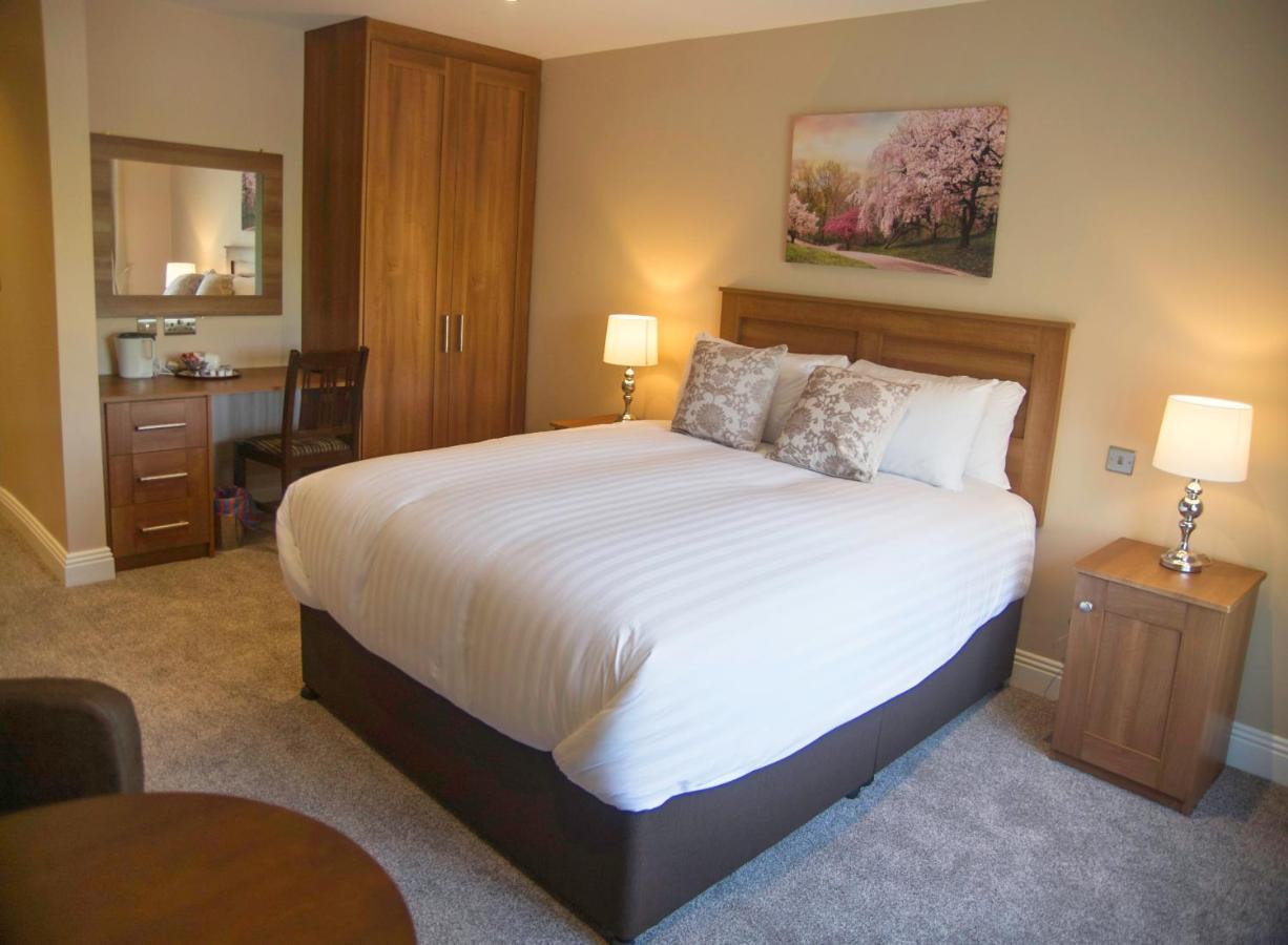 Hillview House Hotel Lusk Екстериор снимка