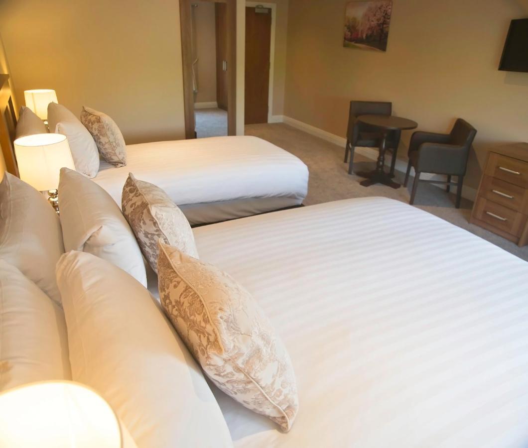 Hillview House Hotel Lusk Екстериор снимка