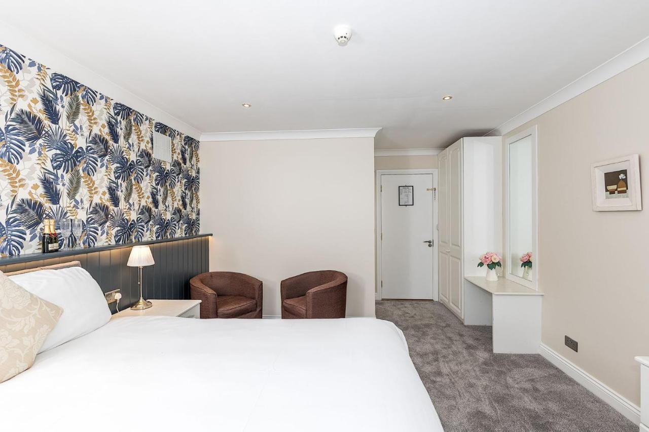 Hillview House Hotel Lusk Екстериор снимка