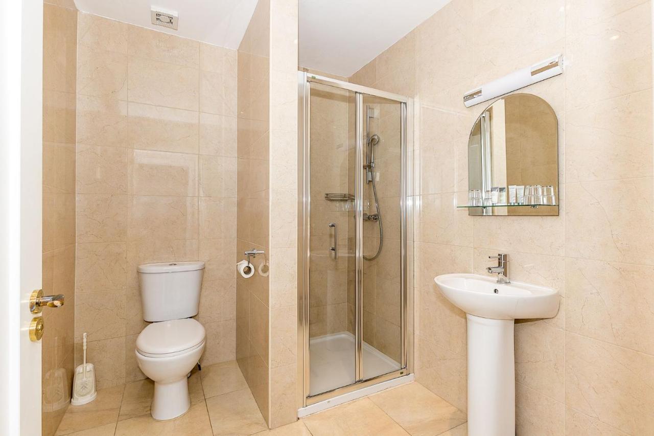 Hillview House Hotel Lusk Екстериор снимка
