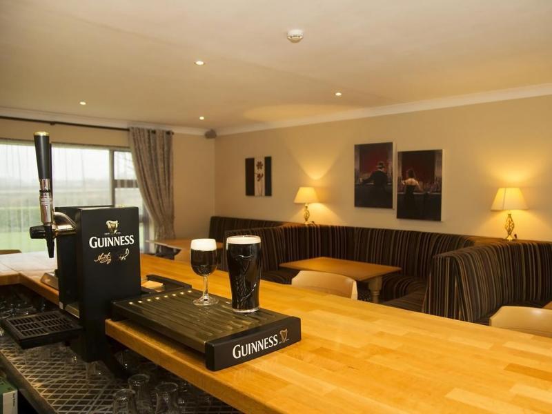Hillview House Hotel Lusk Екстериор снимка