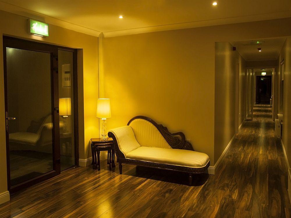 Hillview House Hotel Lusk Екстериор снимка
